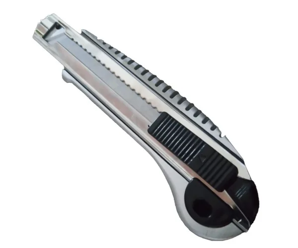 cutter metalico retractil FMT
